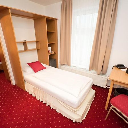 City-Hotel Am Wasserturm Halle Halle  Extérieur photo