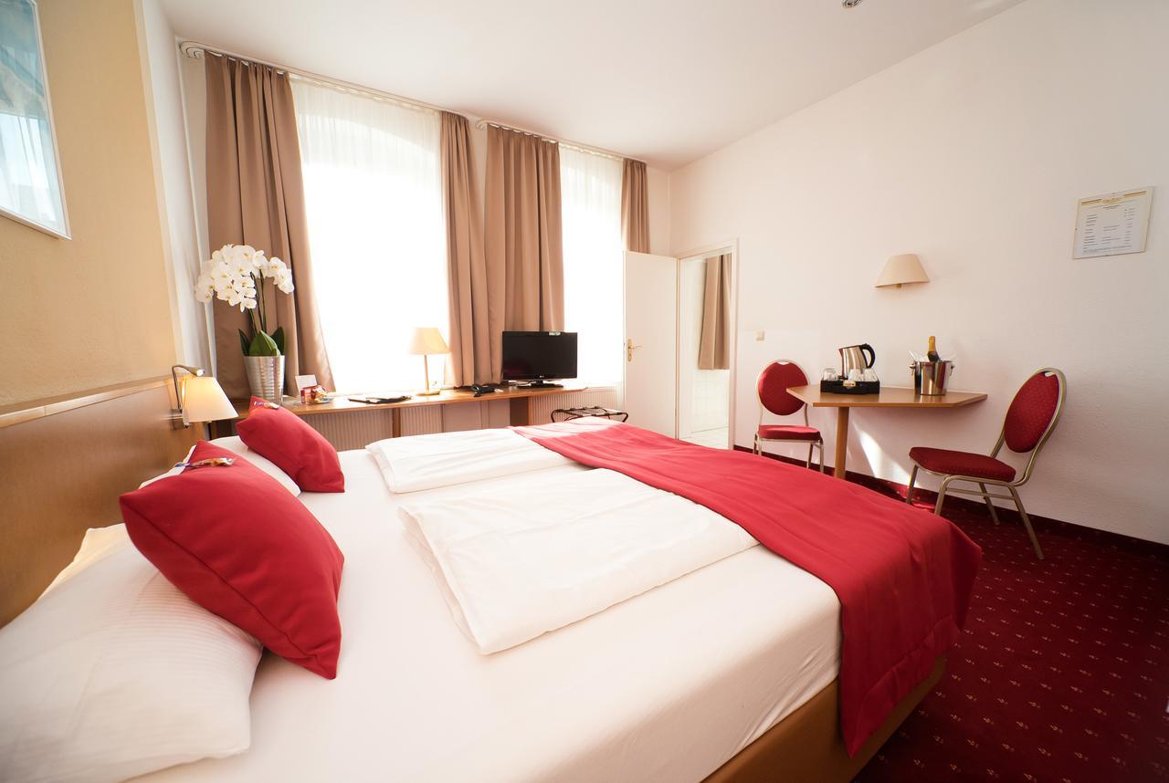 City-Hotel Am Wasserturm Halle Halle  Extérieur photo